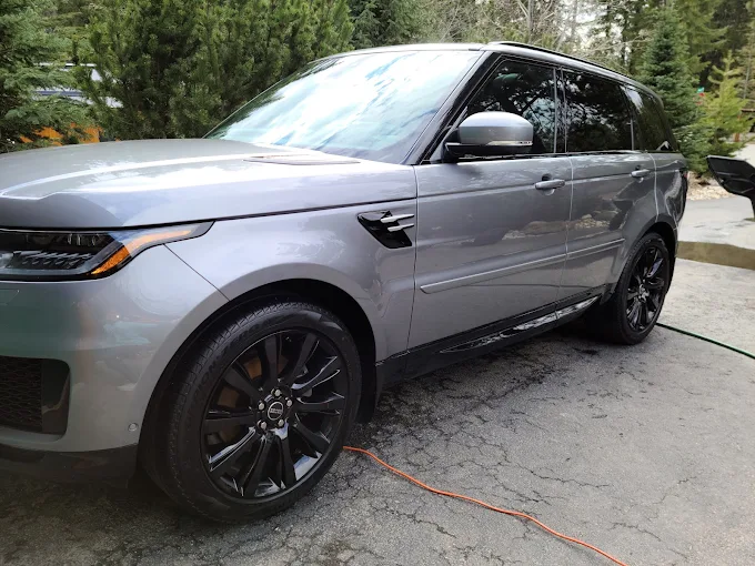 Range Rover Premium Exterior Leavenworth
